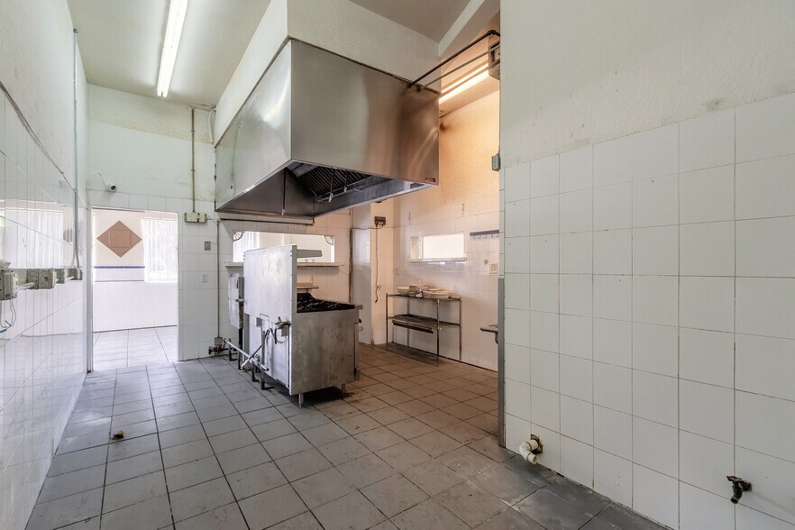 More Photos Of 4989 S Ridgewood Ave, Port Orange Restaurant For Lease