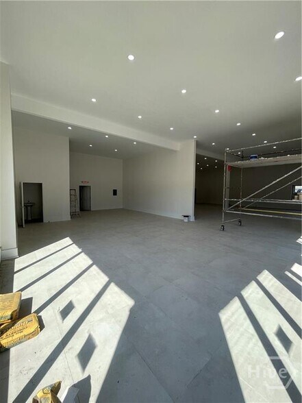 More Photos Of 2309 Skidaway Rd, Savannah Storefront For Lease