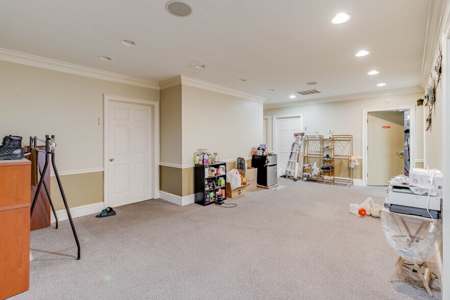 More Photos Of 304 S Main St, Ada Freestanding For Sale