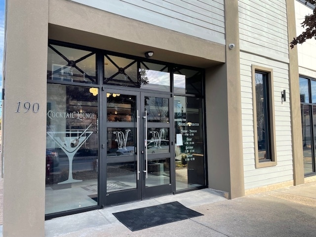 More Photos Of 190 W Main Ave, Gastonia Bar For Lease