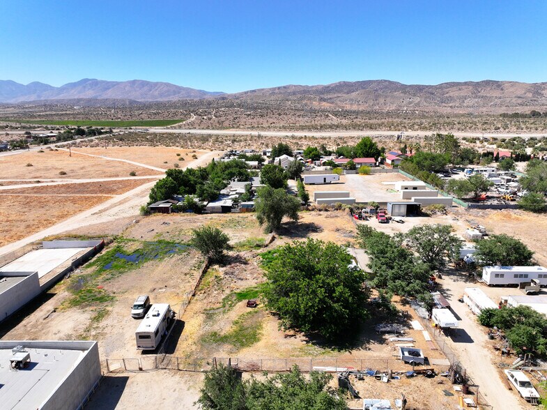 More Photos Of 8044 Pearblossom Hwy, Littlerock Storefront For Sale