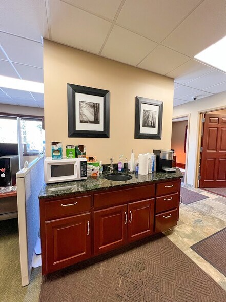 More Photos Of 1737 N Main Ext St, Butler Light Distribution For Sale