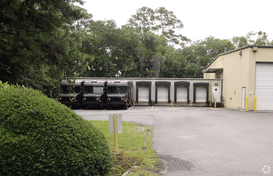 More Photos Of 24 Hunter Rd, Hilton Head Island Distribution For Sale