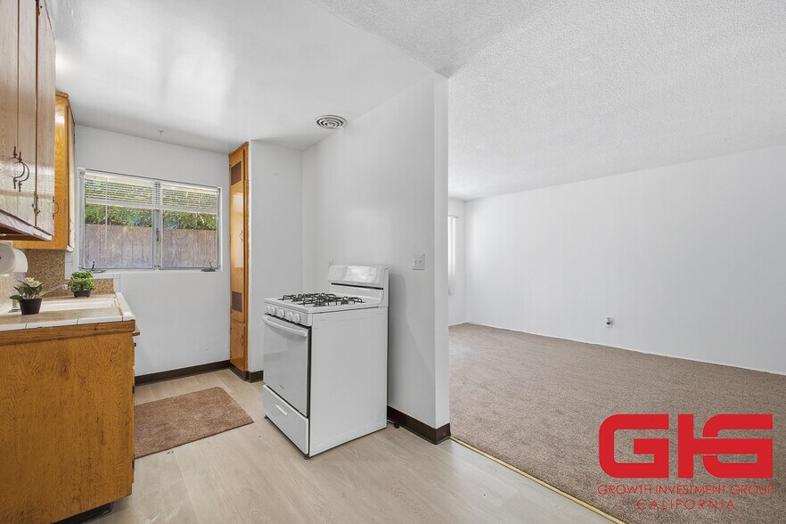 More Photos Of 63 S Daisy Ave, Pasadena Apartments For Sale