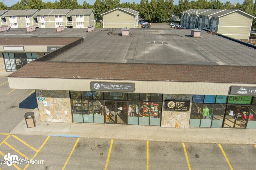 More Photos Of 601 W 36th Ave, Anchorage General Retail For Sale