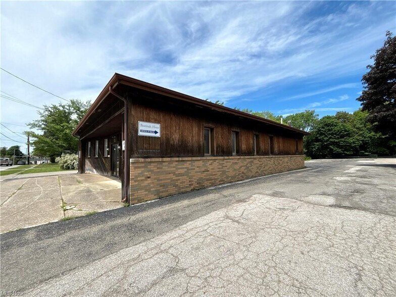 More Photos Of 3312 Lake Ave, Ashtabula Office For Sale