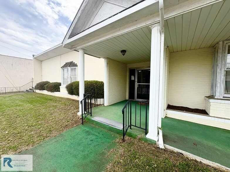 More Photos Of 2025 N Main St, Danville Religious Facility For Sale