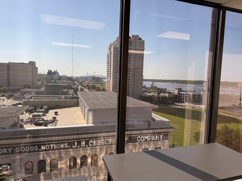 More Photos Of 233 E Bay St, Jacksonville Office For Sale