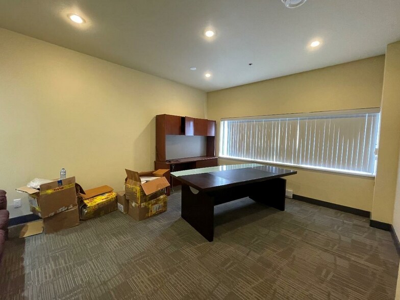 More Photos Of 6751 Graybar Rd, Richmond Warehouse For Sale