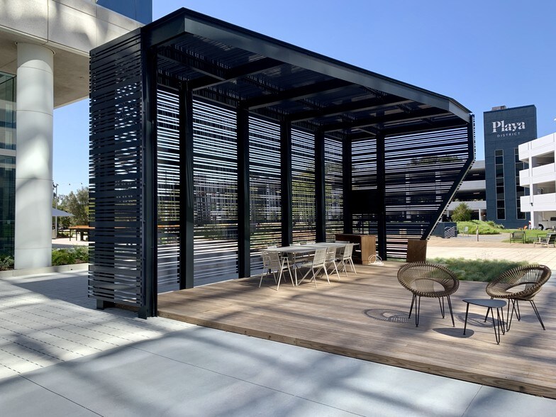 More Photos Of 6100 Center Dr, Los Angeles Office For Lease