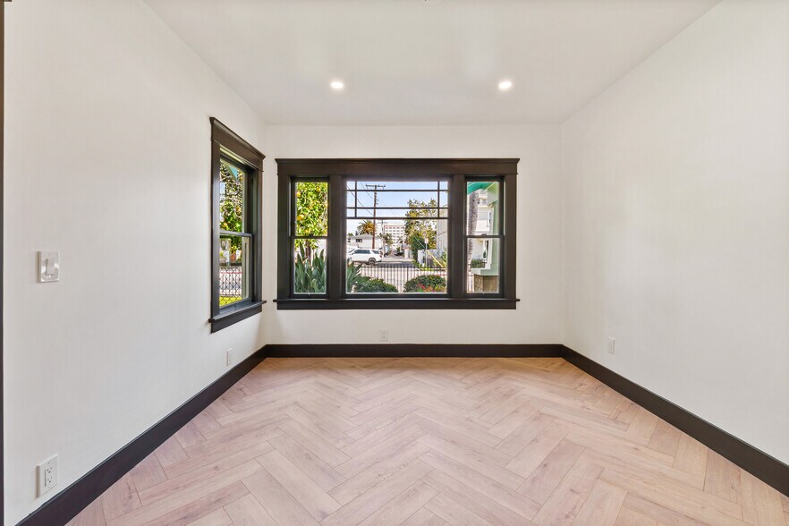 More Photos Of 1204 N Ross St, Santa Ana Office For Lease