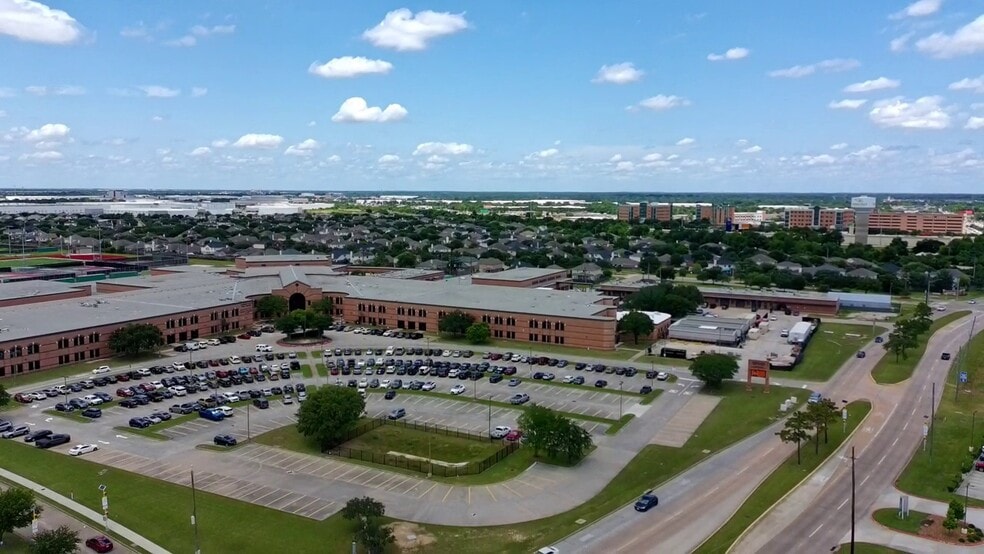 More Photos Of 9522 Huffmeister Rd, Houston Storefront Retail Office For Sale