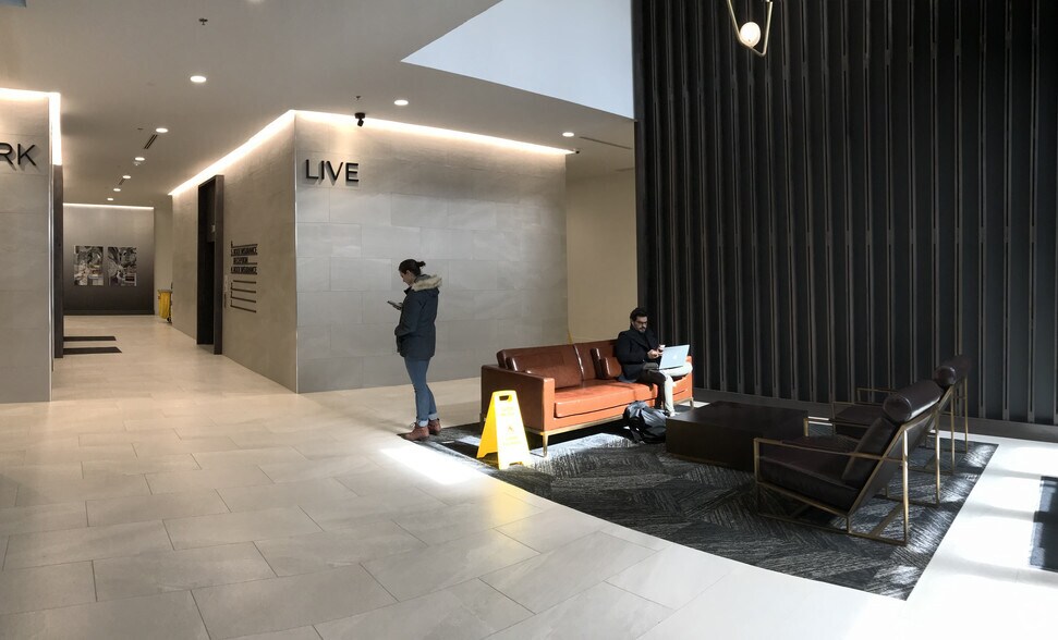 More Photos Of 80 E Rich St, Columbus Office For Lease