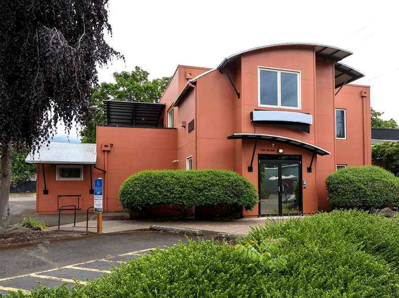 Primary Photo Of 747 Blair Blvd, Eugene Office Residential For Sale