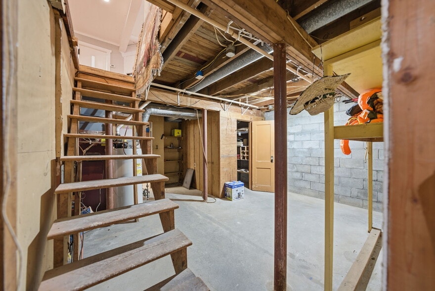 More Photos Of 409 Woodport Rd, Sparta Freestanding For Sale