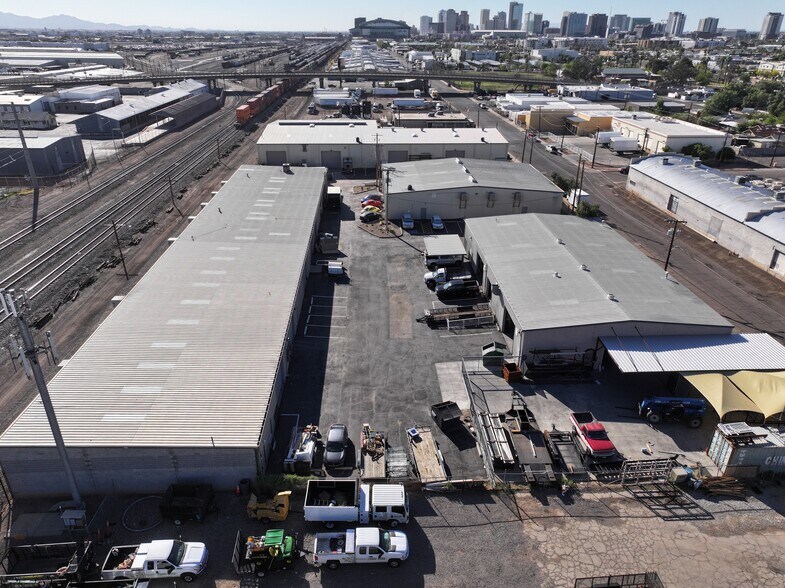 More Photos Of 1711 E Jackson St, Phoenix Warehouse For Lease