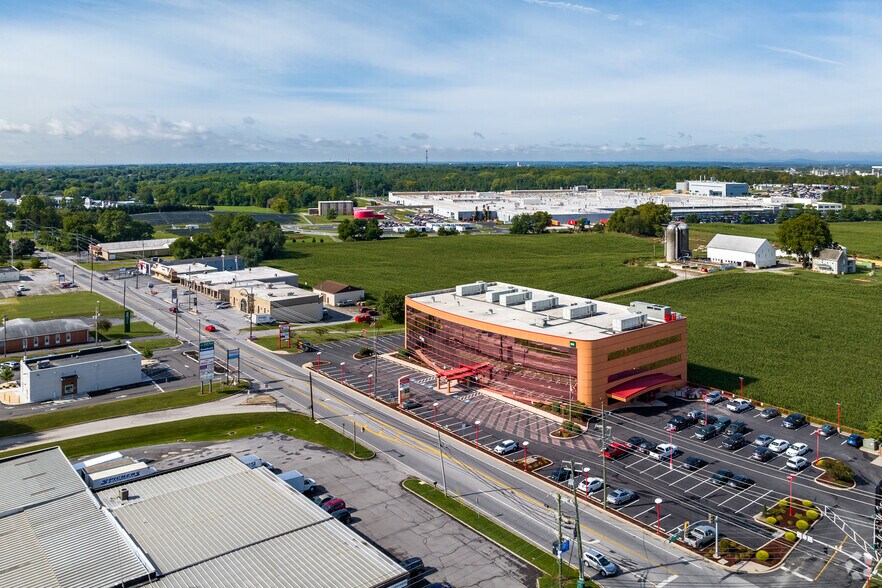 More Photos Of 13424 Pennsylvania Ave, Hagerstown Office For Lease