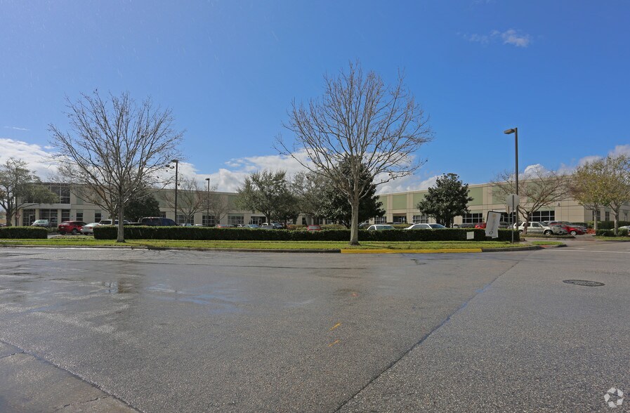 More Photos Of 3160 Southgate Commerce Blvd, Orlando Office For Lease