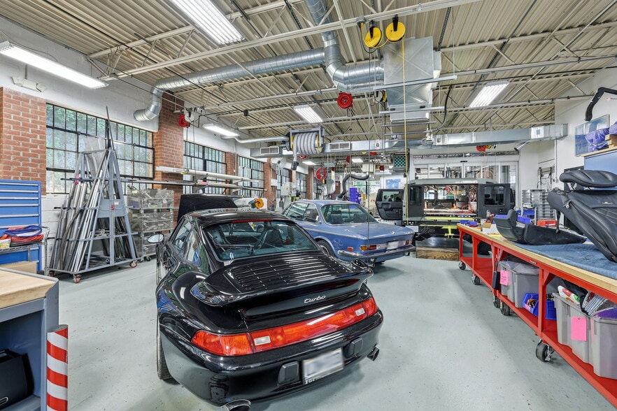More Photos Of 66 Marbledale Rd, Tuckahoe Manufacturing For Lease