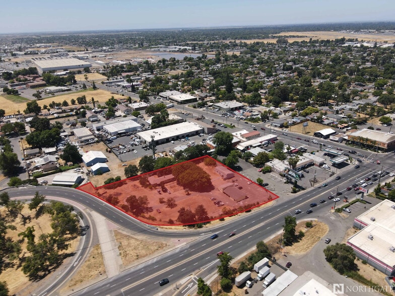 Primary Photo Of 3424 Fruitridge Rd, Sacramento Warehouse For Sale