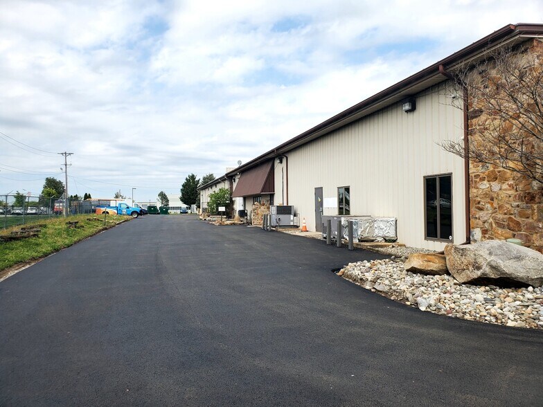 More Photos Of 296 Churchmans Rd, New Castle Light Manufacturing For Lease