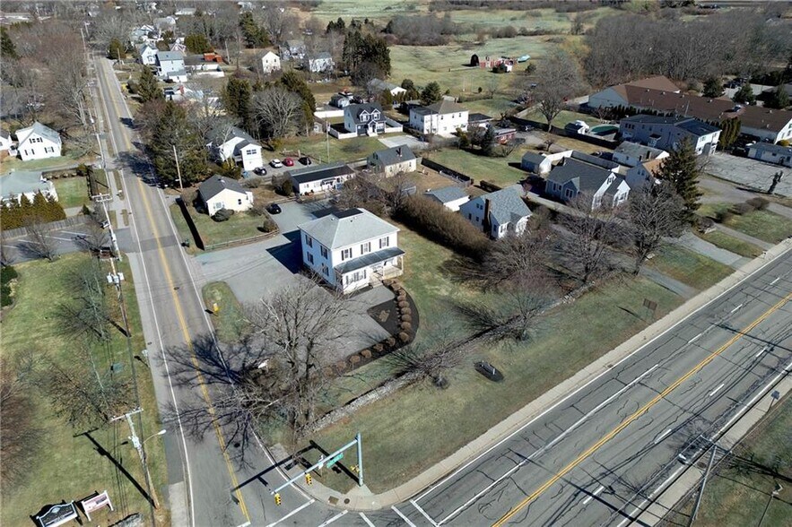 More Photos Of 460 E Main Rd, Middletown Medical For Sale