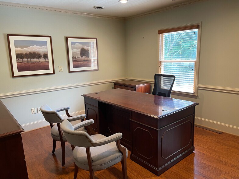 More Photos Of 216 N Mcdowell St, Charlotte Office For Sale