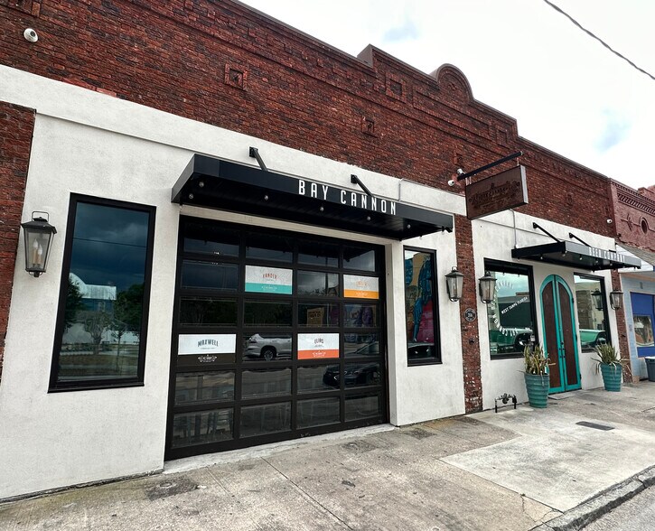 Primary Photo Of 2106 W Main St, Tampa Freestanding For Sale