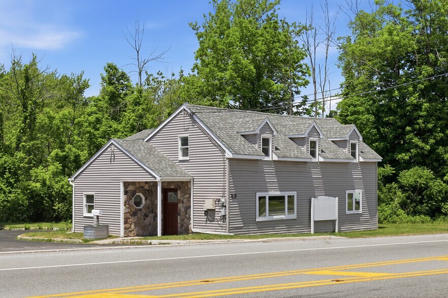 More Photos Of 75 Route 23, Franklin Office Residential For Lease