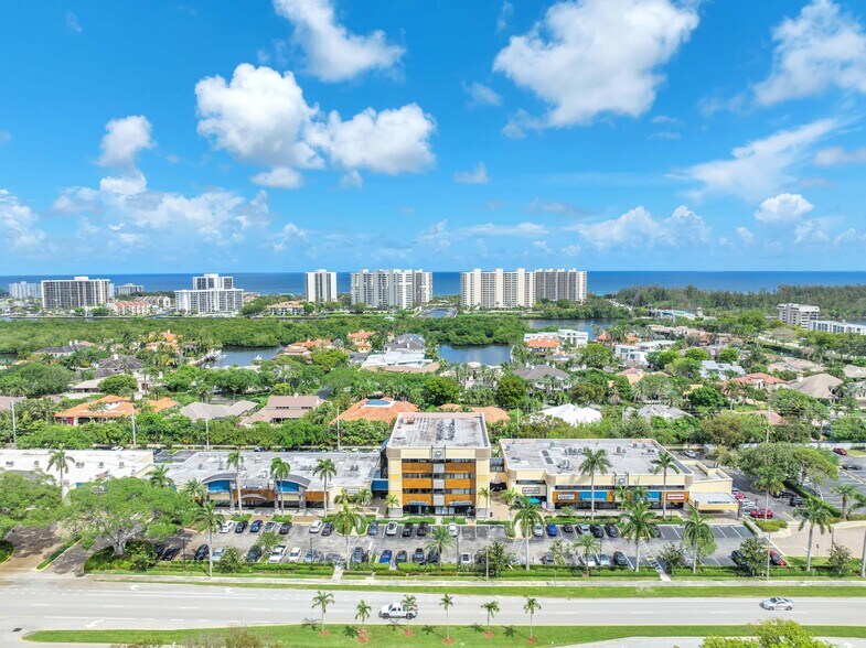 More Photos Of 4400 N Federal Hwy, Boca Raton Unknown For Lease