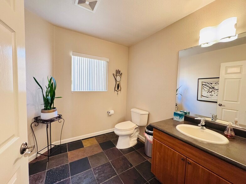 More Photos Of 15700 Winchester Blvd, Los Gatos Office For Lease