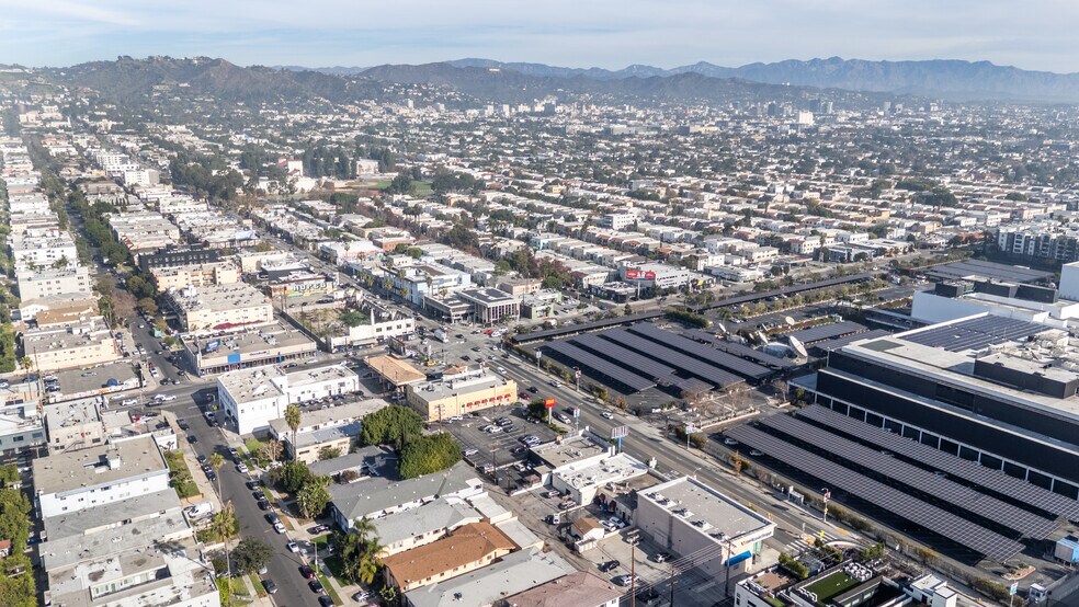More Photos Of 115 N Fairfax Ave, Los Angeles Freestanding For Sale