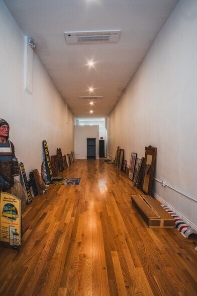 More Photos Of 32 Main St, Bisbee General Retail For Lease