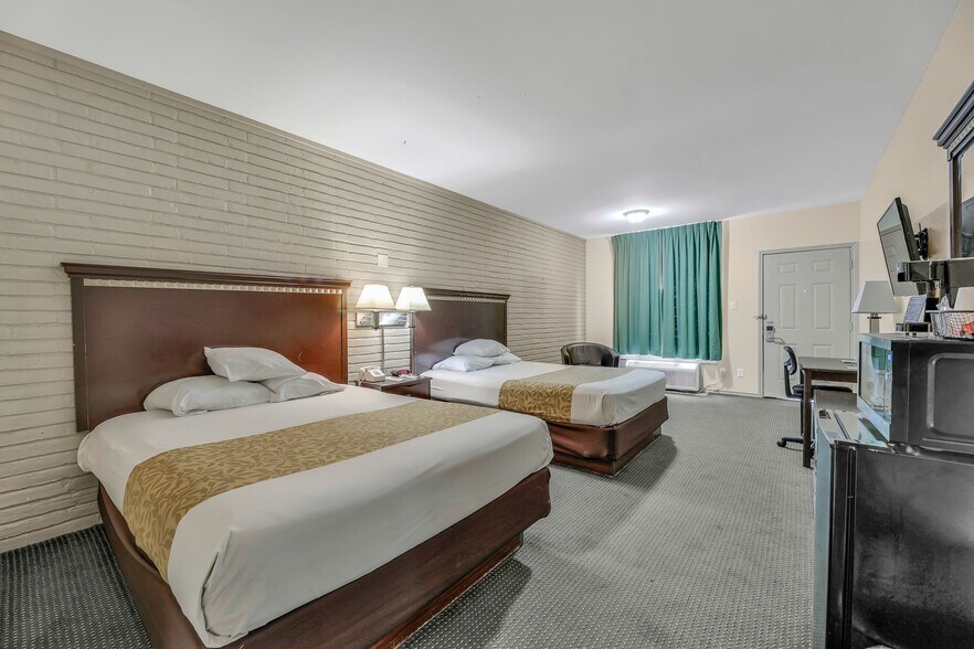 More Photos Of 1903 S Closner Blvd, Edinburg Hotel For Sale