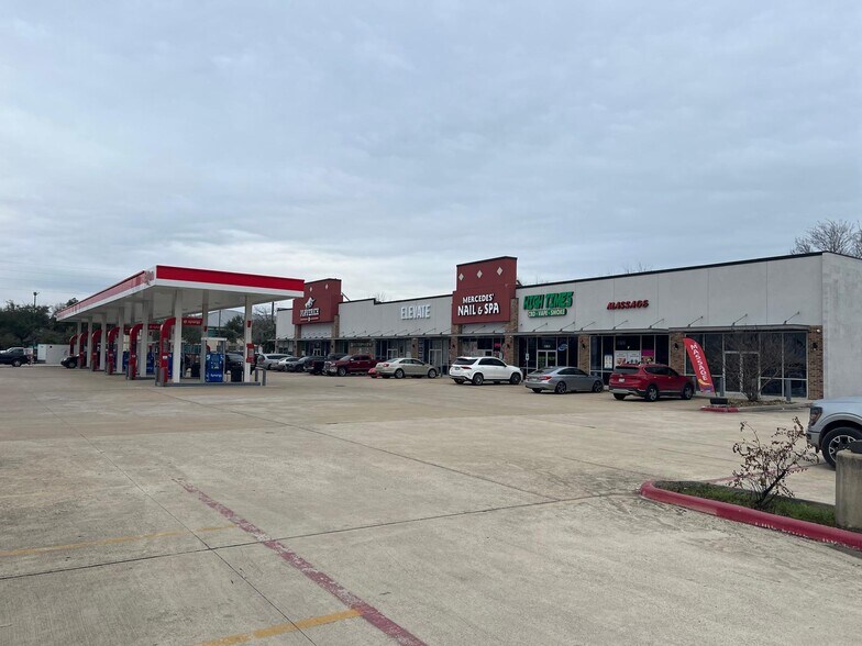 More Photos Of 1780 N Major Dr, Beaumont Storefront For Sale