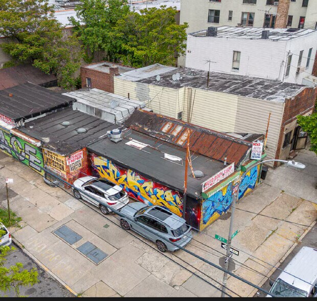 More Photos Of 23-03 40th Ave, Long Island City Land For Sale
