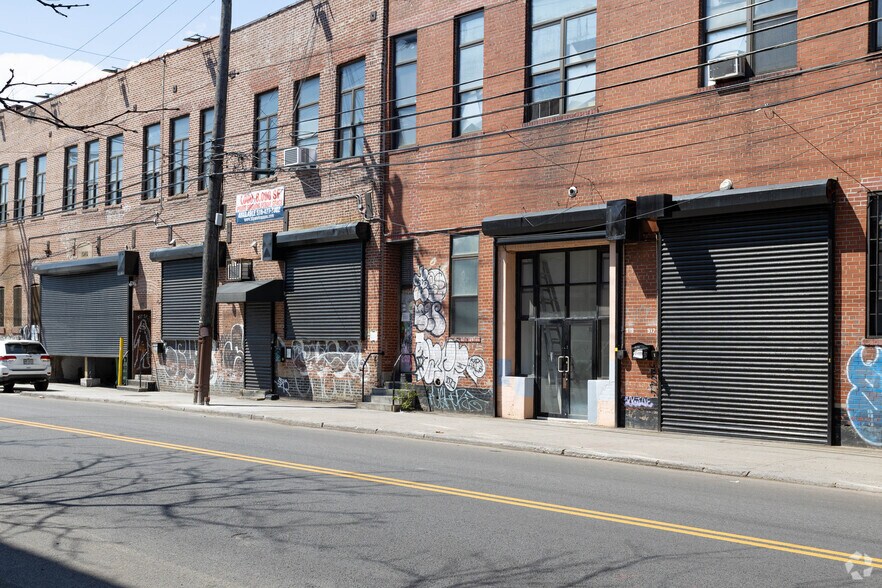 More Photos Of 503-517 Johnson Ave, Brooklyn Warehouse For Lease