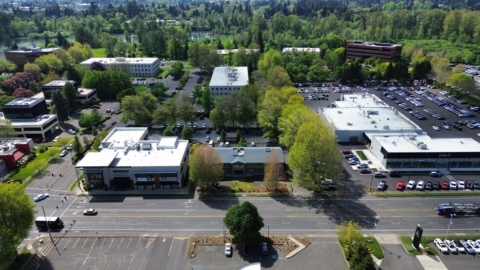 More Photos Of 313-337 Goodpasture Island Rd, Eugene Office For Sale