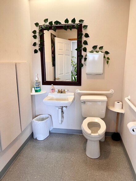 More Photos Of 1980 Pa-54 Hwy, Montgomery Office For Sale