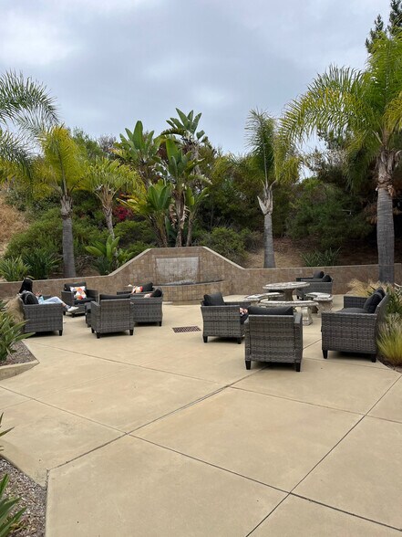 More Photos Of 489 Saxony Pl, Encinitas Medical For Lease