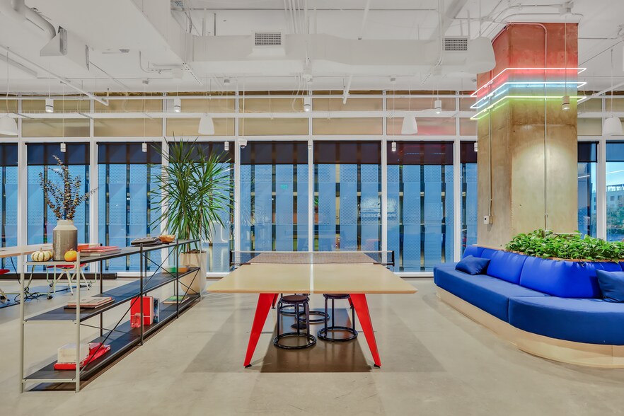 More Photos Of 756 W Peachtree St, Atlanta Unknown For Lease