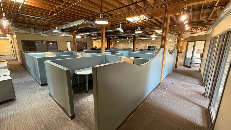 More Photos Of 309 Mcdermot Av, Winnipeg Office For Lease