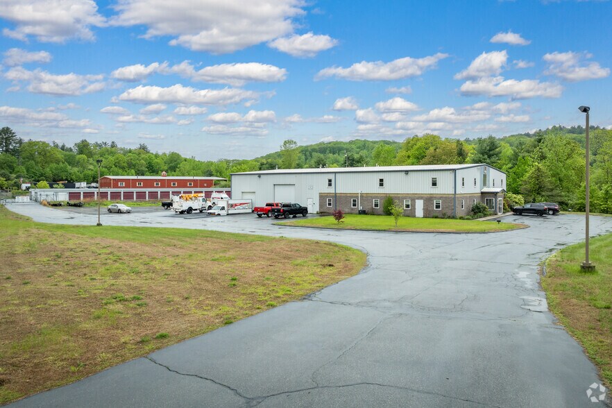 More Photos Of 368 Killingly Rd, Pomfret Center Industrial For Lease