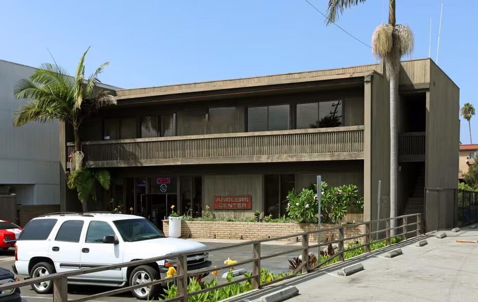 Primary Photo Of 419 Old Newport Blvd, Newport Beach Medical For Sale
