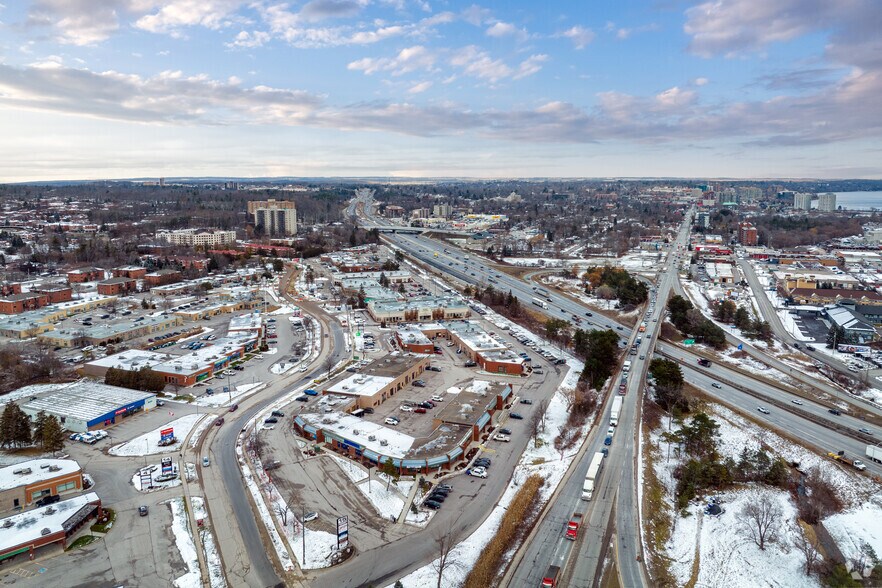 More Photos Of 29-35 Cedar Pointe Dr, Barrie Unknown For Lease
