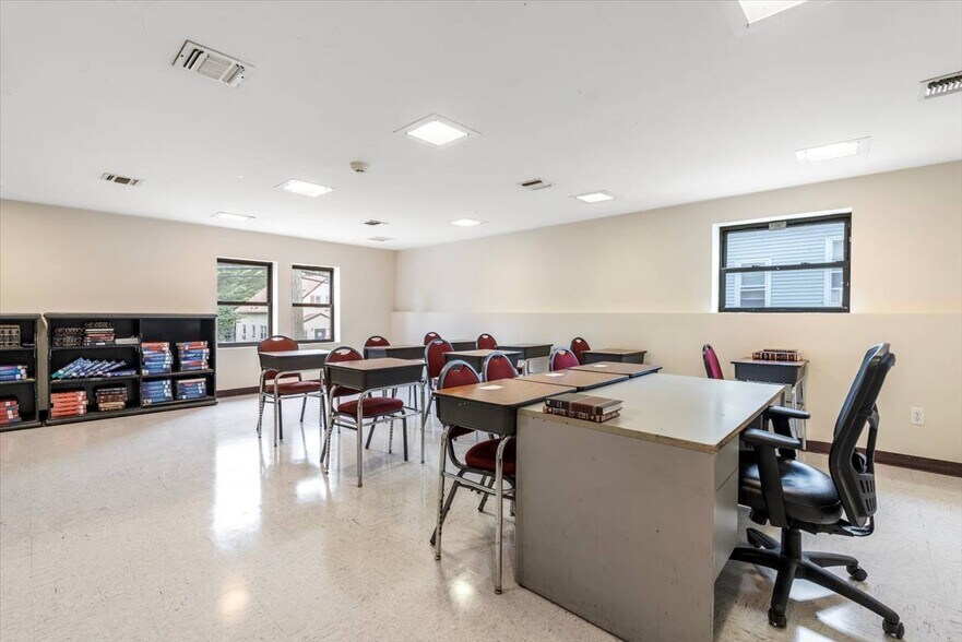 More Photos Of 338 Delawanna Ave, Clifton Daycare Center For Sale