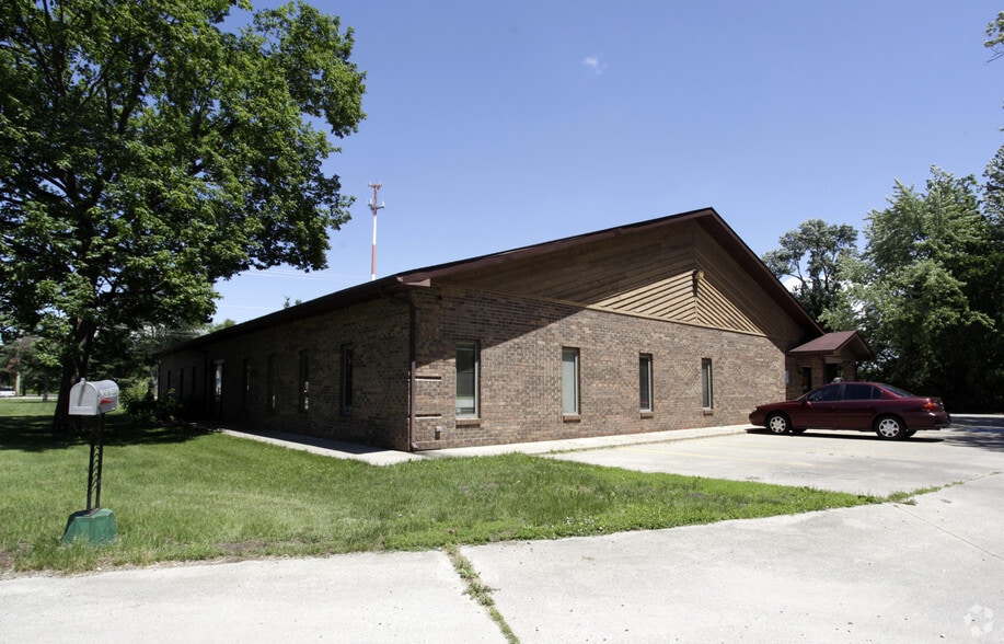 Primary Photo Of 23426 U.S. 33 E, Elkhart Religious Facility For Lease
