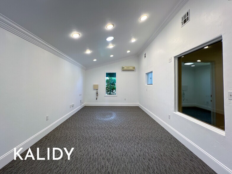 More Photos Of 14909 N Kelly Ave, Edmond Loft Creative Space For Lease