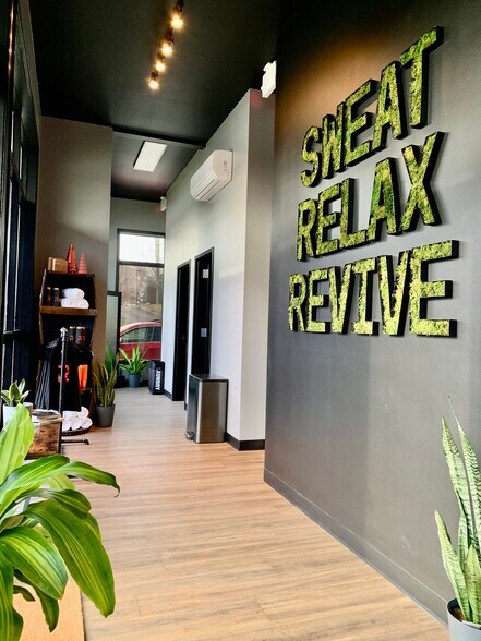 More Photos Of 451 S Ashland Ave, Lexington Storefront Retail Residential For Sale