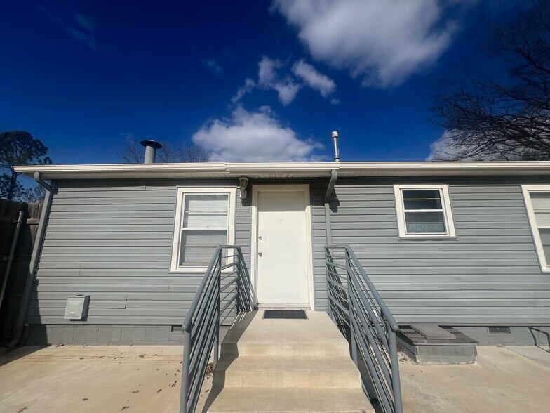 More Photos Of 409 W Washington St, Broken Arrow Land For Sale